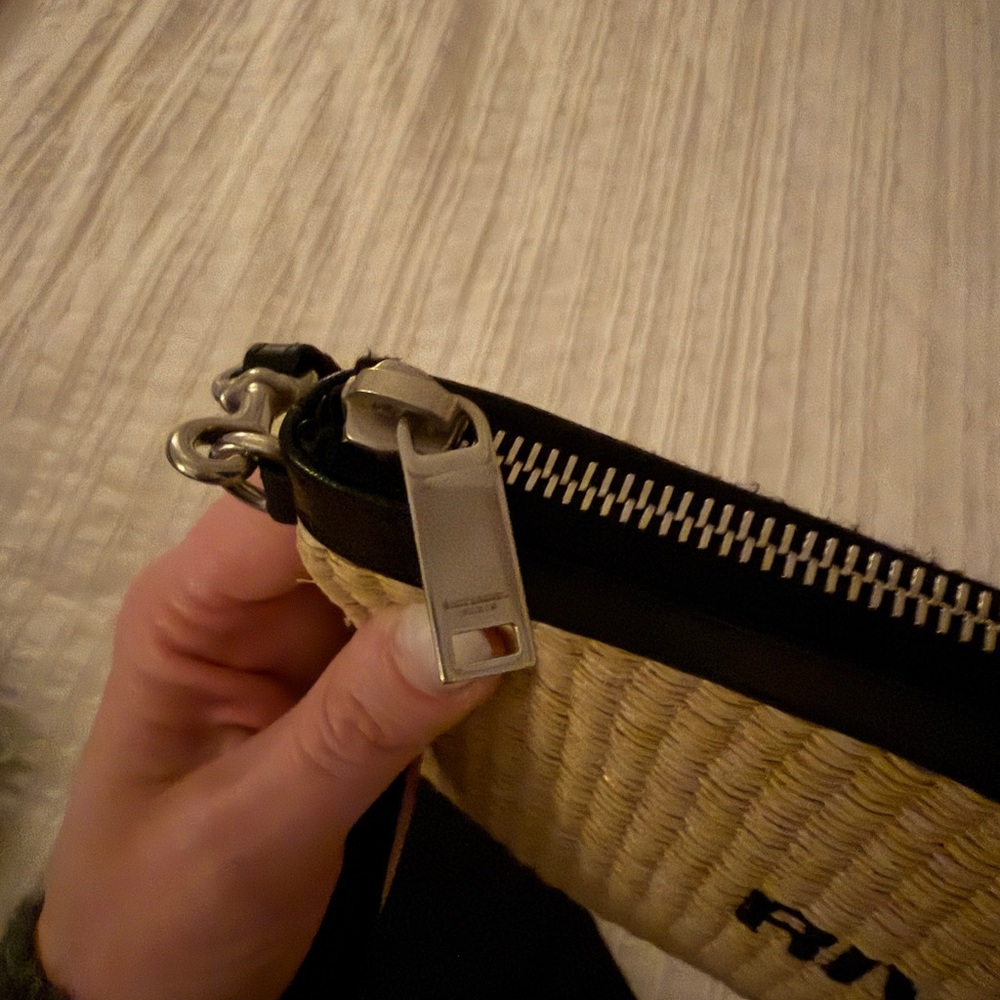 Authentic Saint Laurent Rive Gauche Straw Wristlet Clutch - Natural/Black - Picture 3 of 5
